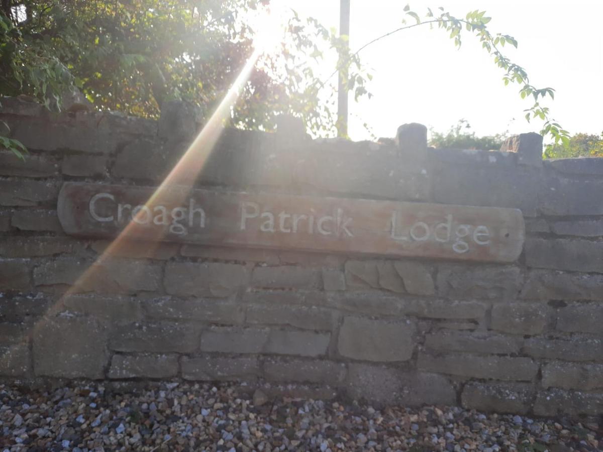Croagh Patrick Lodge Apartment Westport Exterior foto